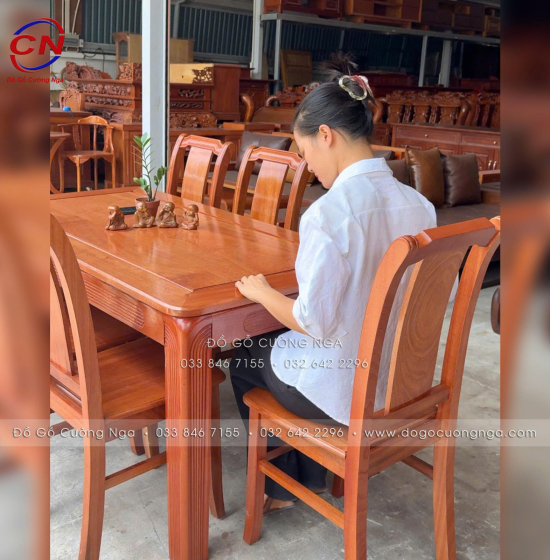 Bàn ăn gỗ xoan đào hiện đại 6 ghế một lá tựa cong 