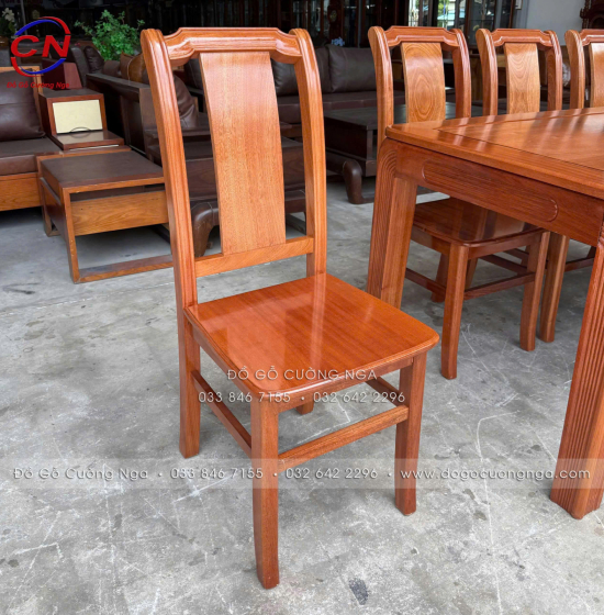 Bàn ăn gỗ xoan đào hiện đại 6 ghế một lá tựa cong 