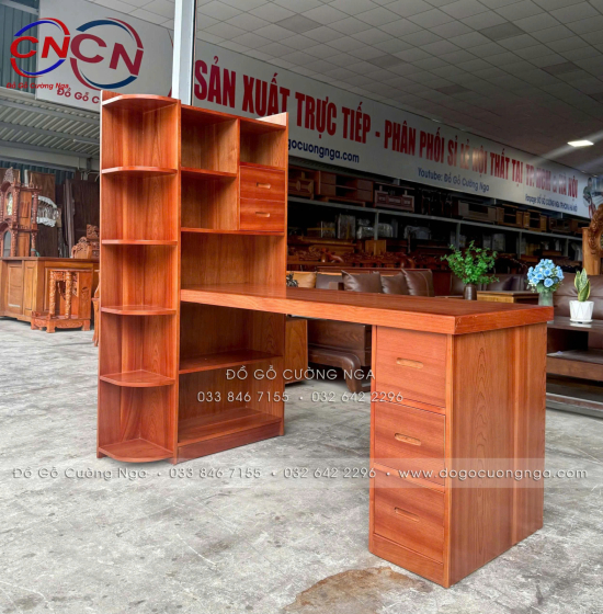 Bàn Học Sinh Gỗ Xoan Đào Tự Nhiên Có Kệ Sách Và Ngăn Kéo Tiện Dụng
