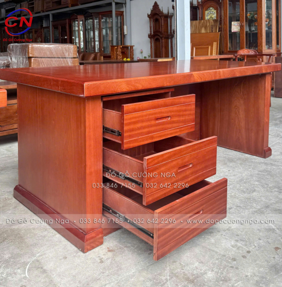 Bàn Làm Việc Giám Đốc Gỗ Xoan Đào 1m67 Chạm Chỉ Tinh Tế