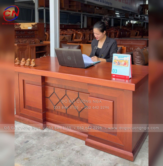 Bàn Làm Việc Giám Đốc Gỗ Xoan Đào 1m87 Chạm Chỉ Sang Trọng