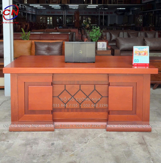 Bàn Làm Việc Giám Đốc Gỗ Xoan Đào 1m87 Chạm Chỉ Sang Trọng