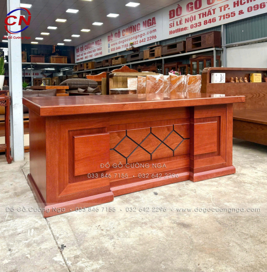 Bàn Làm Việc Giám Đốc Gỗ Xoan Đào 1m67 Chạm Chỉ Tinh Tế