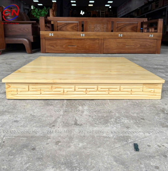 Kệ Kê Bàn Thờ Ông Địa Gỗ Thông – Gọn Gàng Phù Hợp Mọi Không Gian Thờ Thần Tài