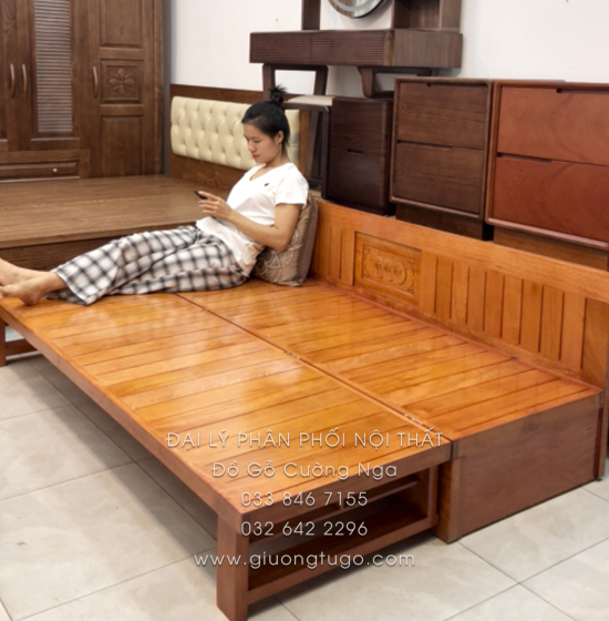 Giường Gấp Gỗ Sồi Kèm Bàn (Có Kính) & Đôn Gỗ Sồi Kiểu Dáng Bắt Mắt