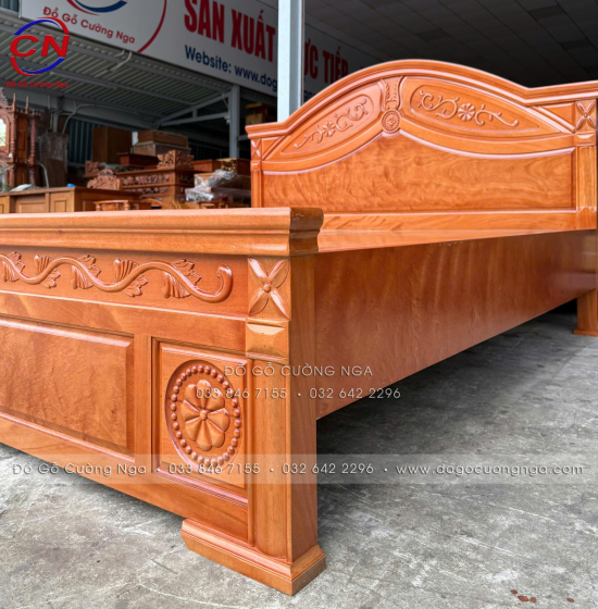 Giường gỗ đinh hương vạt phản - mẫu hoa lá tây 