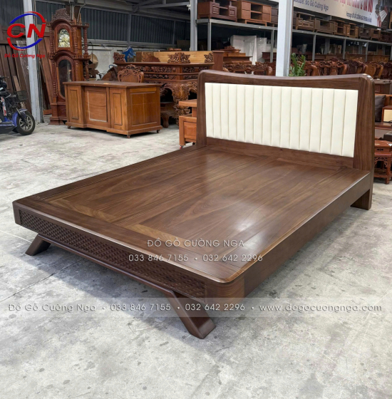 Giường Ngủ Gỗ Hương Xám Màu Óc Chó Kiểu Nhật Chân Thuyền Đầu Nệm 