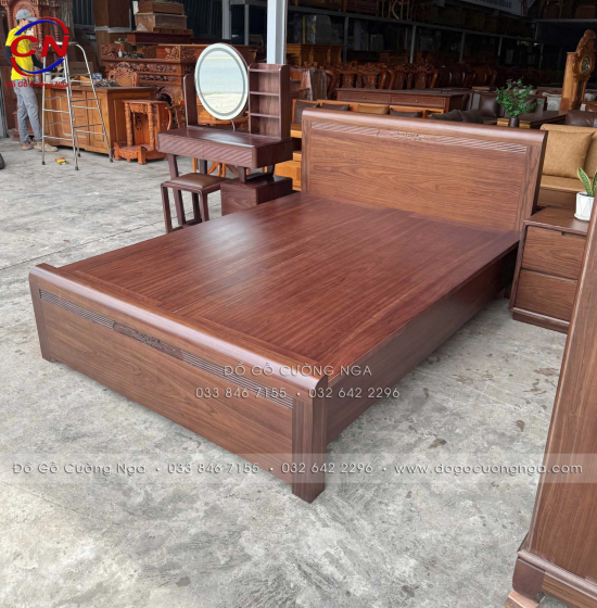 Giường Ngủ Gỗ Óc Chó Chỉ Hoa Phản Liền Cao Cấp