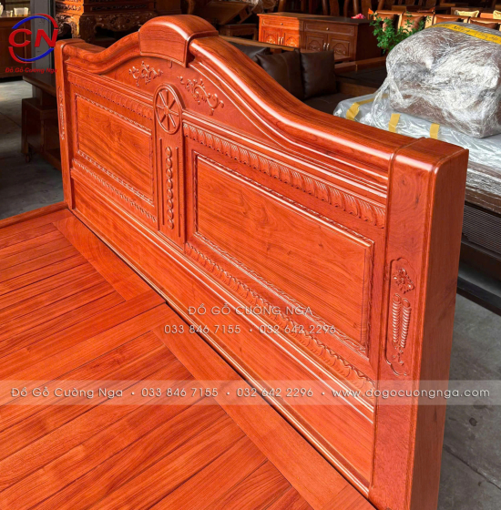 Giường Ngủ Gỗ Hương Đá Hiện Đại Kết Hợp Tân Cổ Điển – Sang Trọng