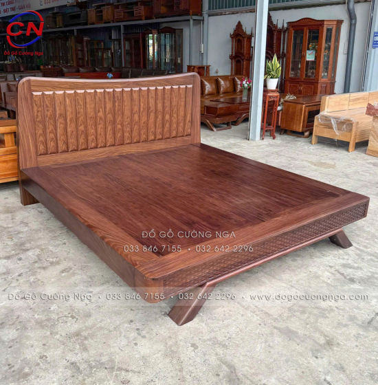 Giường Ngủ Gỗ Óc Chó Kiểu Nhật Chân Thuyền Sang Trọng 