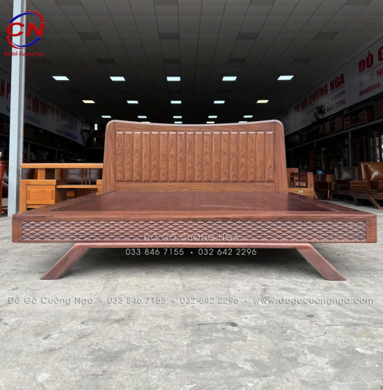 Giường Ngủ Gỗ Óc Chó Kiểu Nhật Chân Thuyền Sang Trọng 