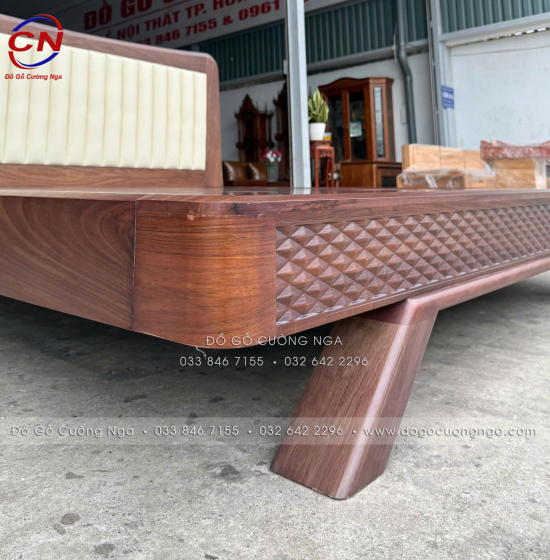 Giường Ngủ Gỗ Óc Chó Kiểu Nhật Chân Thuyền Đầu Nệm 