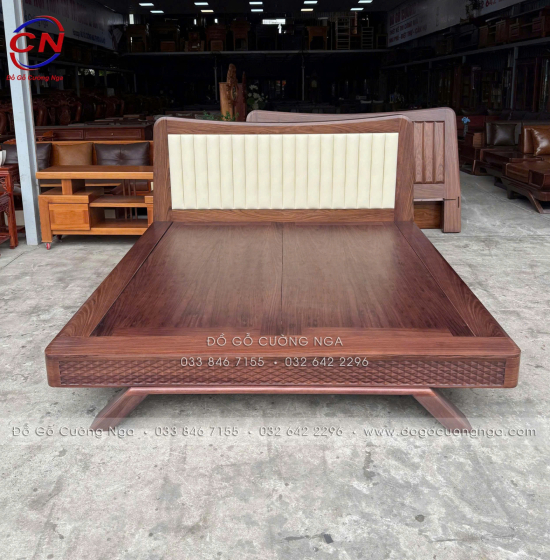 Giường Ngủ Gỗ Óc Chó Kiểu Nhật Chân Thuyền Đầu Nệm 