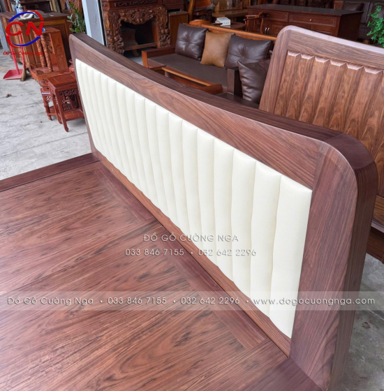 Giường Ngủ Gỗ Óc Chó Kiểu Nhật Chân Thuyền Đầu Nệm 