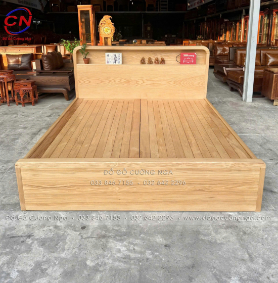 Giường Ngủ Gỗ Sồi Nga 2 Ngăn Kéo Màu Tự Nhiên Kèm Kệ Đầu Giường 