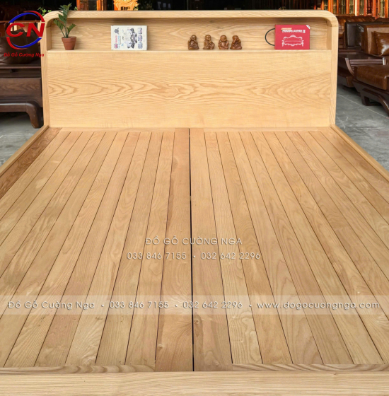 Giường Ngủ Gỗ Sồi Nga 2 Ngăn Kéo Màu Tự Nhiên Kèm Kệ Đầu Giường 