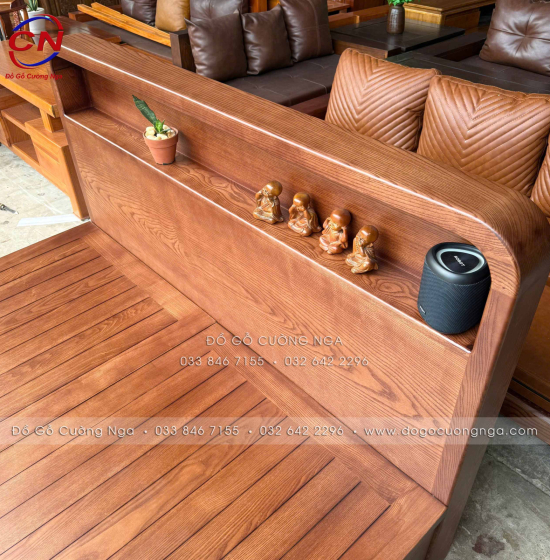 Giường Ngủ Gỗ Sồi Nga Lau Màu Óc Chó Kết Hợp Kệ Đầu Giường Vai Sát Đất 