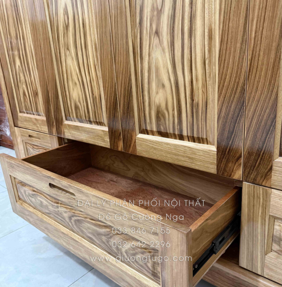 Tủ Quần Áo Gỗ Hương Xám 4 Cánh Mẫu Trơn 1m92