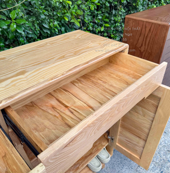 Tủ Giày Dép Gỗ Sồi Nga 4 Cánh Chân Cao Màu Tự Nhiên