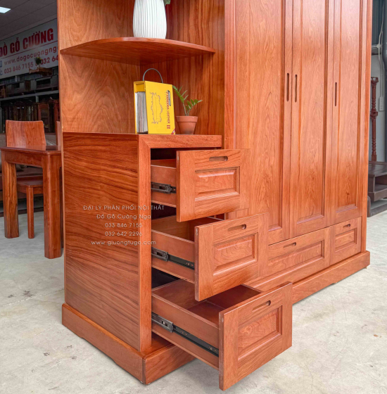 Tủ Áo Gỗ Hương Đá 3 Cánh Kèm Góc Trang Trí Bo Cạnh
