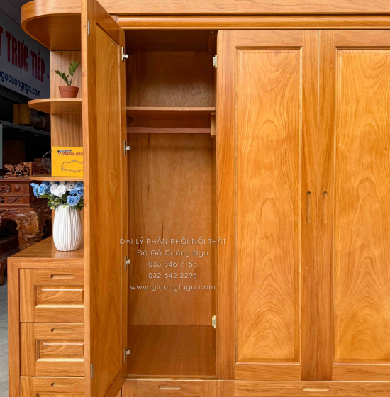 Tủ Áo Gỗ Gõ Đỏ 4 Cánh Kèm Góc Trang Trí Bo Cạnh