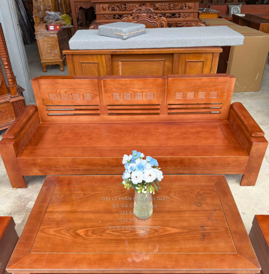 Ghế Sofa Gỗ Sồi Nga Văng Trứng Nhỏ Gọn Màu Xoan 