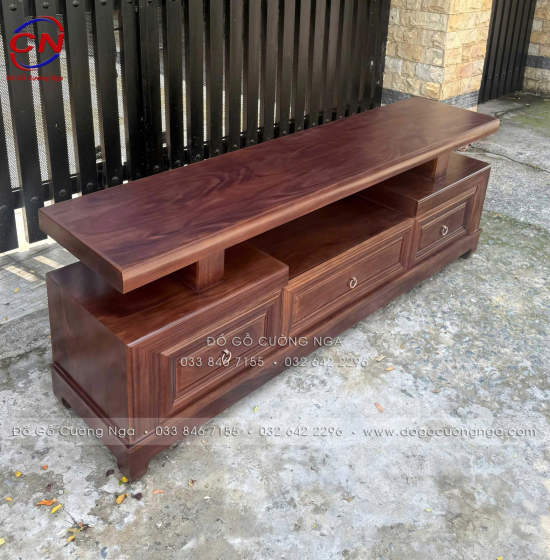 Kệ Tivi Gỗ Hương Xám Màu Óc Chó Thiết Kế 3 Ngăn Kéo Sang Trọng