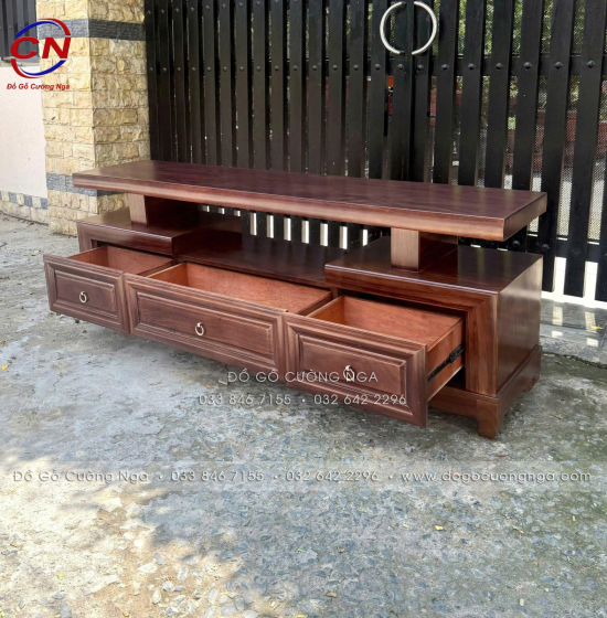 Kệ Tivi Gỗ Hương Xám Màu Óc Chó Thiết Kế 3 Ngăn Kéo Sang Trọng