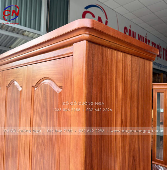 Tủ Quần Áo Gỗ Cẩm Vân 3 Cánh 3 Buồng Mẫu Vòm Trơn Hiện Đại
