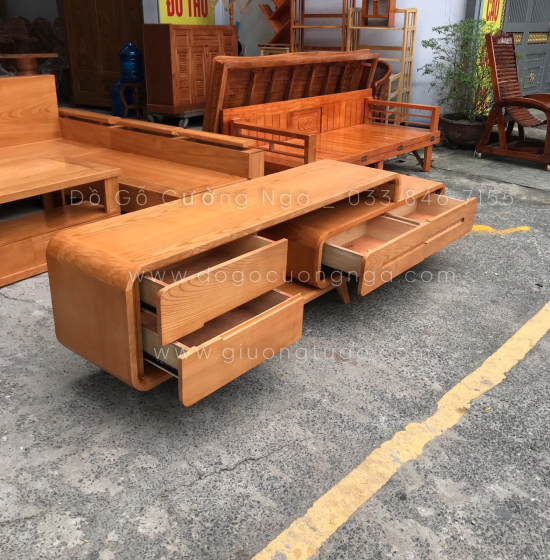 Kệ Tivi Gỗ Sồi Nga Thông Minh Giá Rẻ KG 037