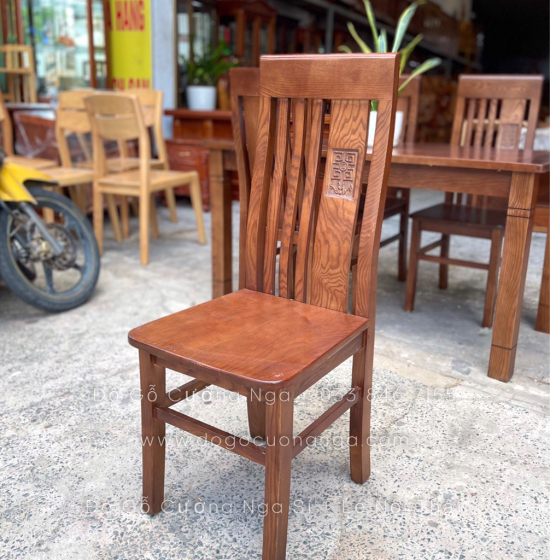 Bộ bàn ăn gỗ sồi nga 4 ghế mặt liền  - màu óc chó hiện đại BS 02 
