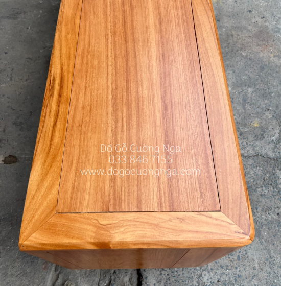 Kệ tivi gỗ gõ đỏ hiện đại 2m - chân xoắn KG 02 