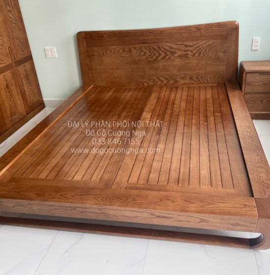 Tủ Đầu Giường Gỗ Sồi Nga Lau Màu Óc Chó Sang Trọng 