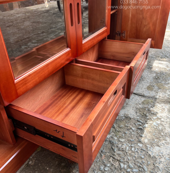 Kệ Tivi Gỗ Xoan Đào 1m8 Hiện Đại Sang Trọng